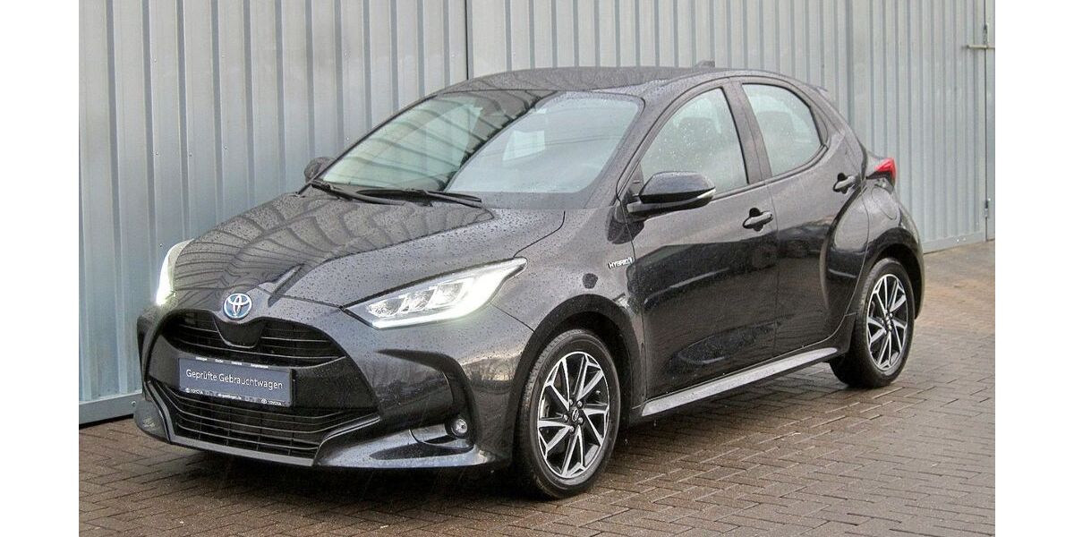 Toyota Yaris 3.000 km 21.990 € Erfurt OT Gispersleben 99091