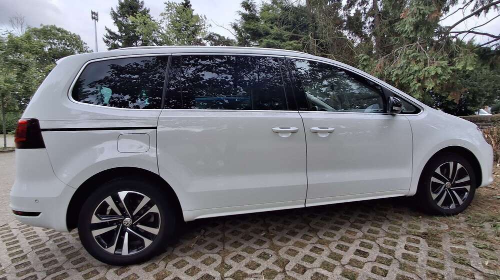 VW Sharan 84.200 km 22.500 &euro; GREVENBROICH 41516
