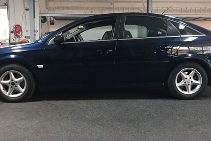 Opel Vectra 124.500 km 5.800 &euro; Rüsselsheim 65428