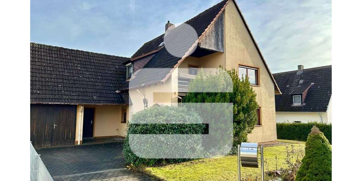 Haus zum Kaufen in Adelsdorf 345.000 € 122 m² 6 zimmer