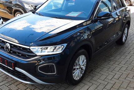 VW T-Roc 49.000 km 21.490 &euro; Monschau (bei Aachen) 52156