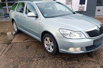 Skoda Octavia 148.000 km 5.399 &euro; Gera 07551