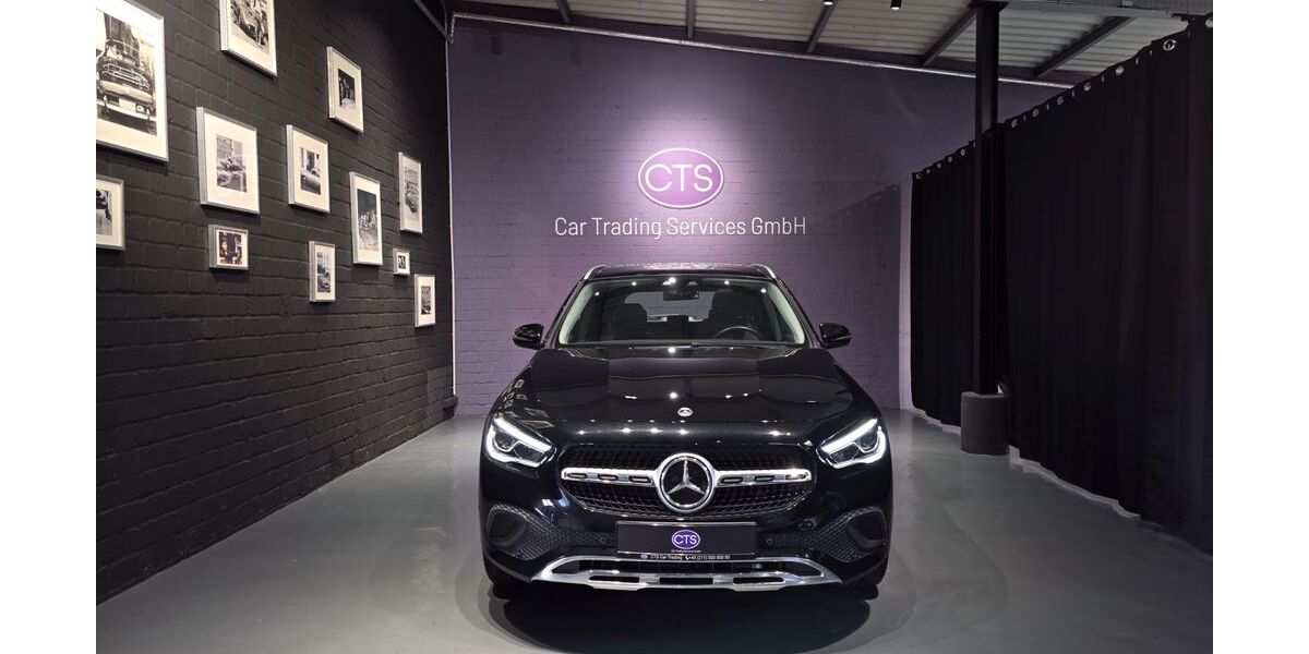 Mercedes-Benz GLA 200 69.331 km 31.900 &euro; Düsseldorf 40476