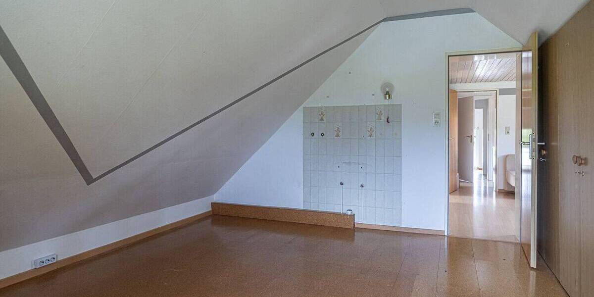 Einfamilienhaus Blomberg - 8 Zimmer, 189 m&sup2;, 225.000&euro; | Angebot:25815052