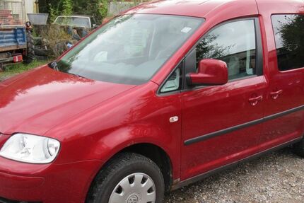 VW Caddy 102.000 km 3.350 &euro; Eisfeld 98673