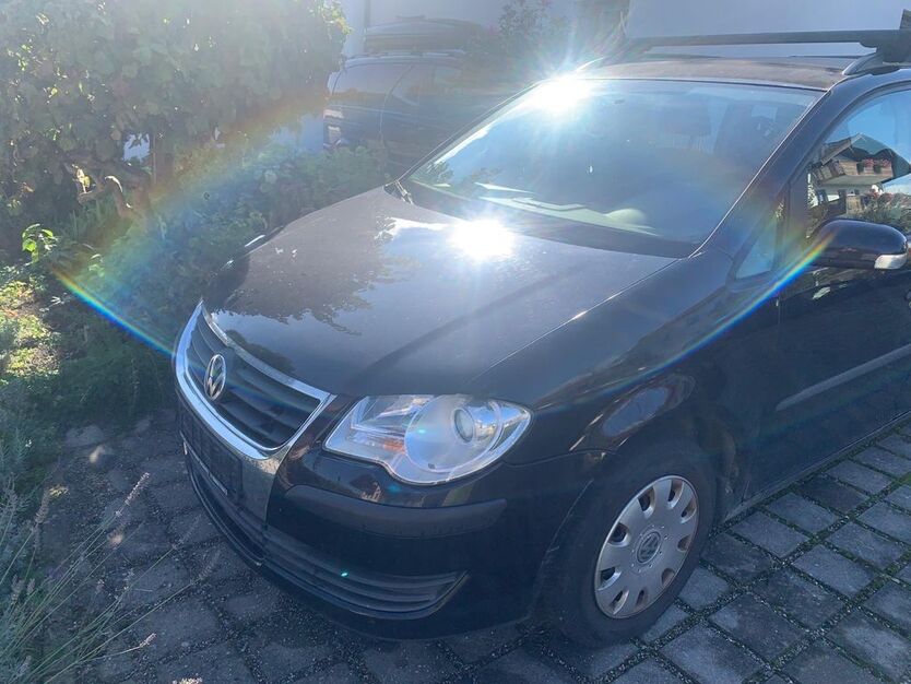 VW Touran 320.000 km 1.999 € München 81829