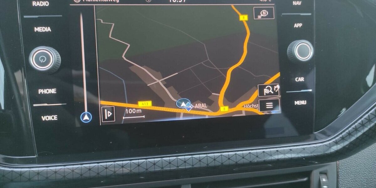 VW T-Cross 1,0 TSI Style NAVI/LED/SHZ/PDC 36.523 km 17.500 &euro; Höchstenbach 57629