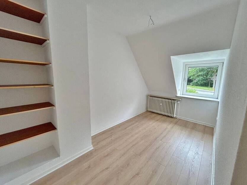 Gartenfans aufgepasst - frisch renoviert in zentraler Lage!