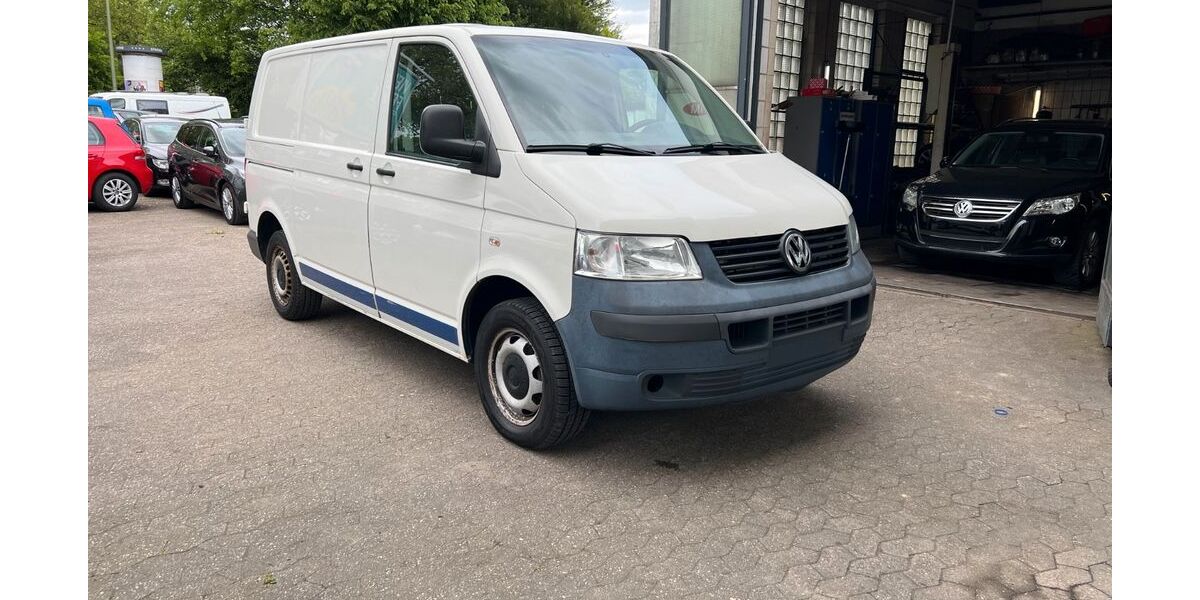 VW T5 Transporter 225.000 km 5.980 &euro; Essen 45141