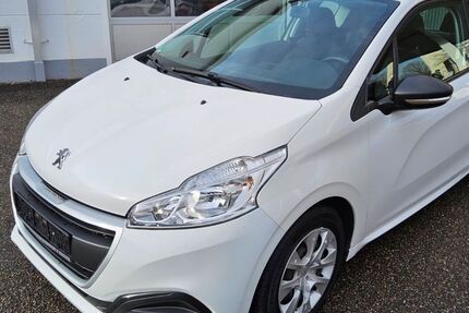 Peugeot 208 36.655 km 7.900 &euro; Ettlingen 76275