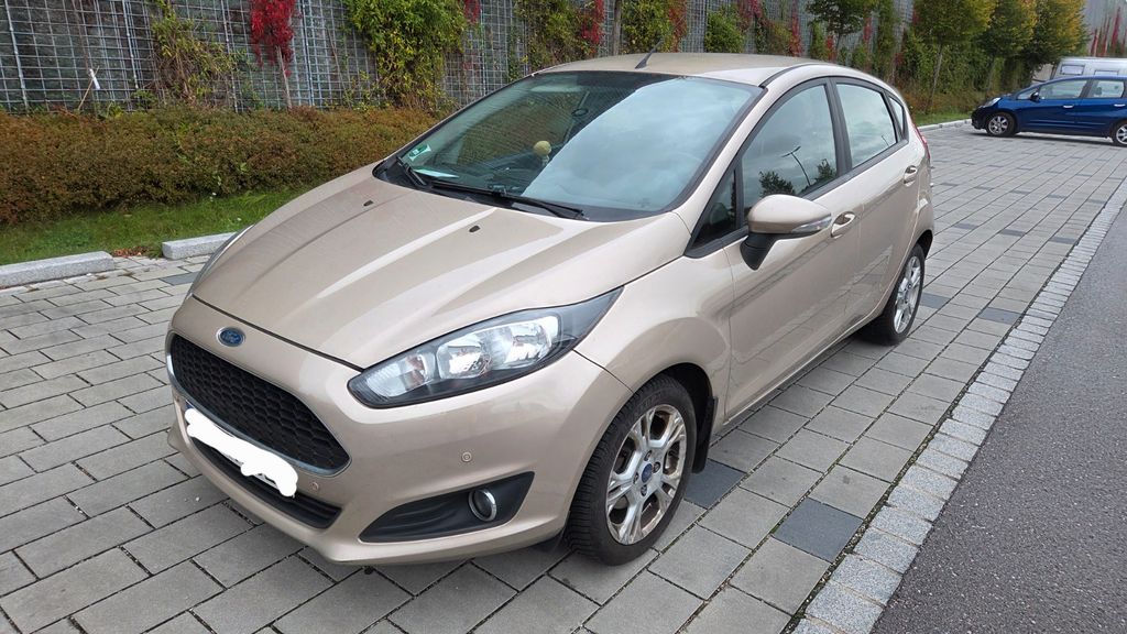 Ford Fiesta 165.000 km 6.400 &euro; Poing 85586
