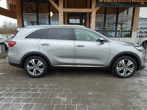 Kia SORENTO 2.2D AWD AT8 PLATINUM Pano HeadUp AHK 69.902 km 27.460 &euro; Höhenkirchen-Siegertsbrun 85635