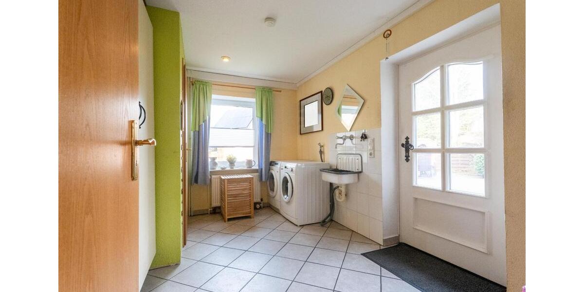 Einfamilienhaus Husum - 4 Zimmer, 136 m&sup2;, 349.000&euro; | Angebot:25950806