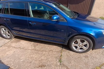 Skoda Superb 203.581 km 5.499 € Bretnig-Hauswalde 01900