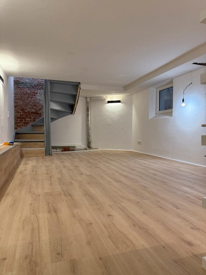 Behandlungsraum in Kosmetikstudio zur Untermiete – Peterswerder zimmer