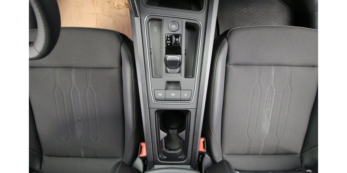 Cupra Leon Sportstourer e-HYBRID 6-DSG NAVI+LED+KAMERA 21.936 km 28.900 &euro; Hagenow 19230