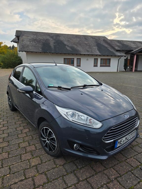 Ford Fiesta 241.000 km 3.900 € Kottenheim 56736