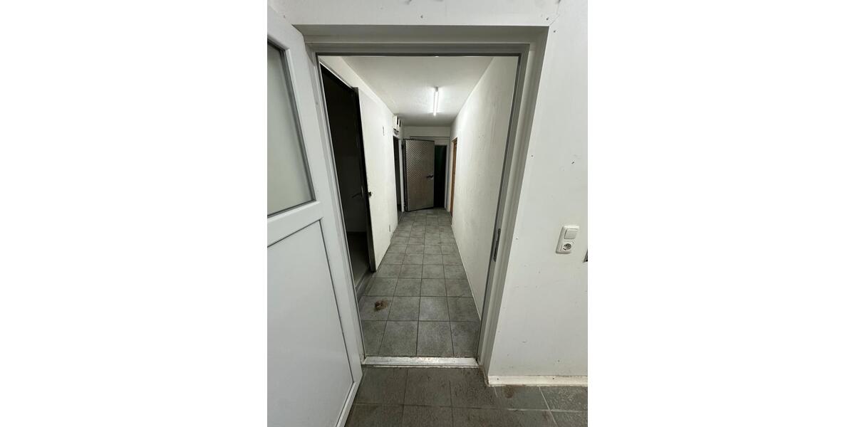 Gewerbeobjekt Bruckberg - 990&euro; | Angebot:24622190