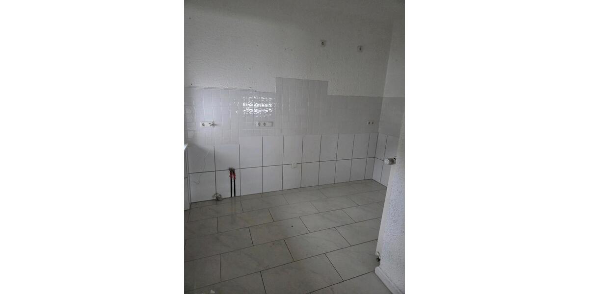 Etagenwohnung Saarlouis - 1 Zimmer, 95 m&sup2;, 690&euro; | Angebot:26439823