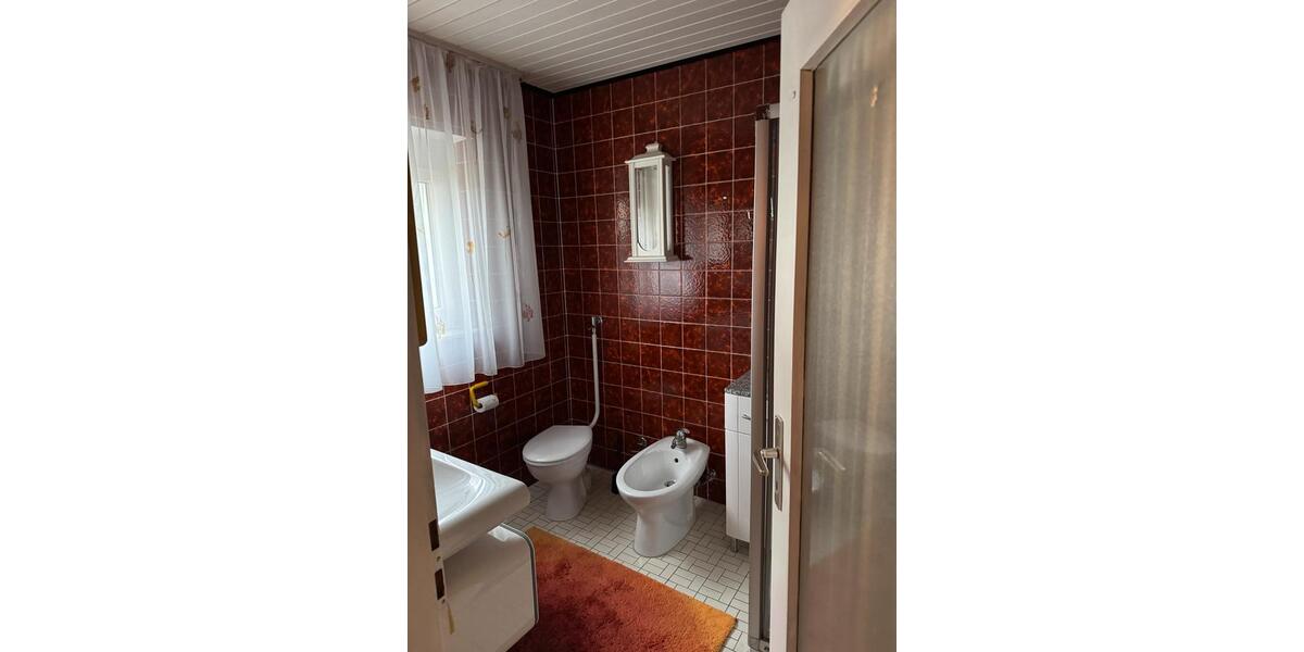 Reihenhaus Tauberbischofsheim - 5.5 Zimmer, 124 m&sup2;, 278.000&euro; | Angebot:27224410