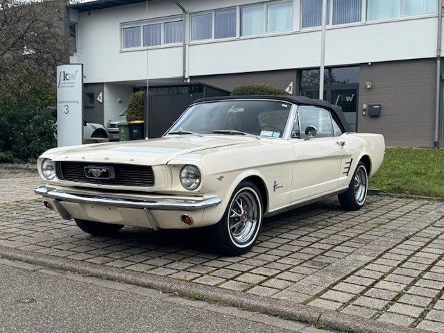 Ford Mustang 96.300 km 37.500 &euro; Pleidelsheim 74385