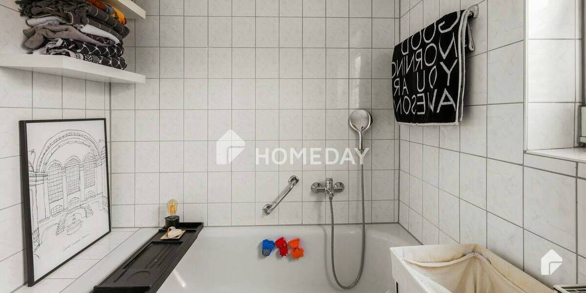 Zwei Häuser auf einem Grundstück - Ein MFH mit fünf Wohneinheiten und ein Zweifamilienhaus 1 zimmer