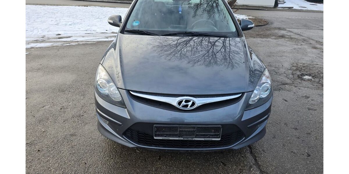 Hyundai i30 238.795 km 2.300 &euro; Au in der Hallertau 84072