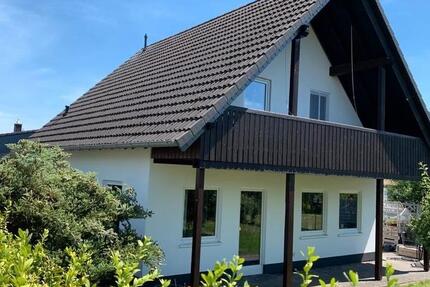 Haus Bad Arolsen - 4 Zimmer, 115 m&sup2;, 1.150&euro; | Angebot:26253884