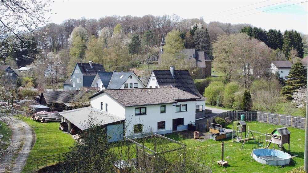 Einfamilienhaus Morsbach - 6 Zimmer, 251 m&sup2;, 450.000&euro; | Angebot:26301952
