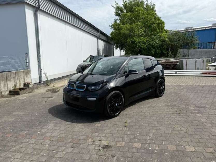i3