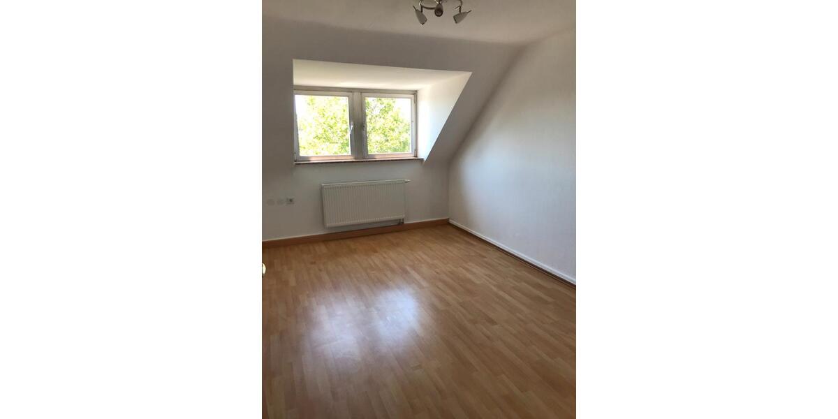 Dachgeschoßwohnung Saarbrücken West - 2 Zimmer, 50 m&sup2;, 97.500&euro; | Angebot:26848309