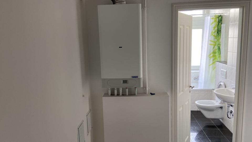 Erdgeschoßwohnung Wiesbaden Biebrich - 2 Zimmer, 75 m&sup2;, 1.000&euro; | Angebot:26025564