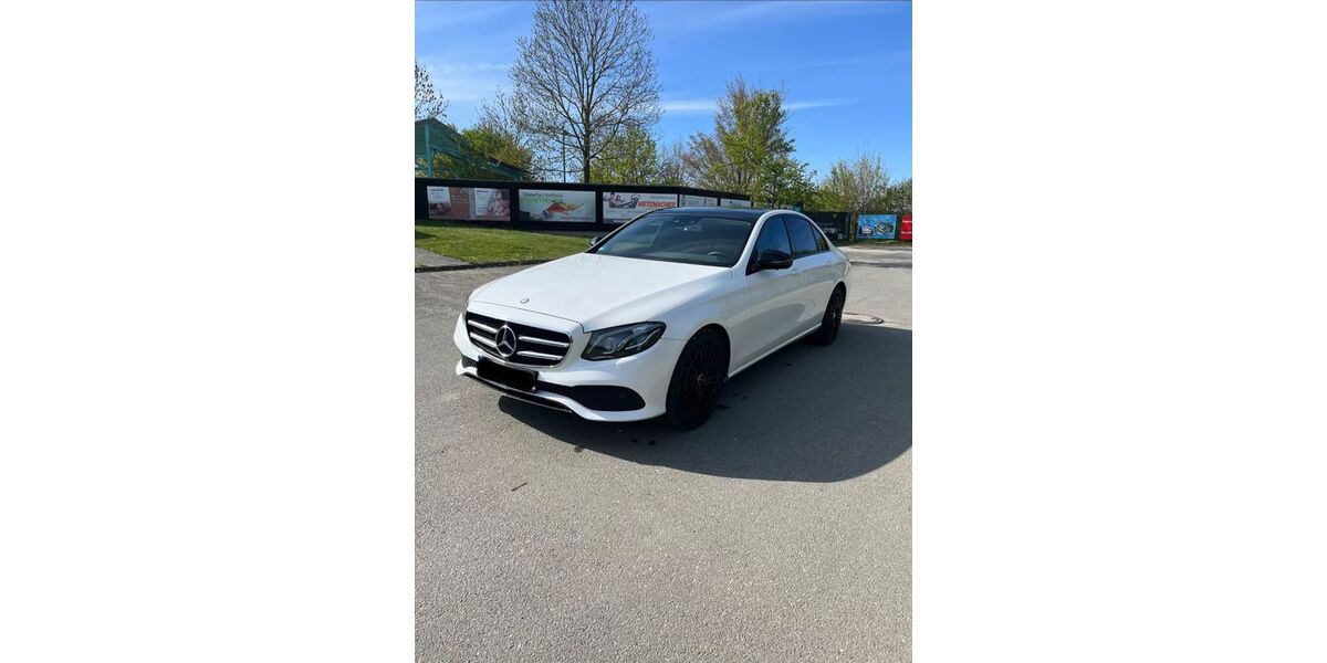Mercedes-Benz 220 154.000 km 22.500 &euro; Weida 07570