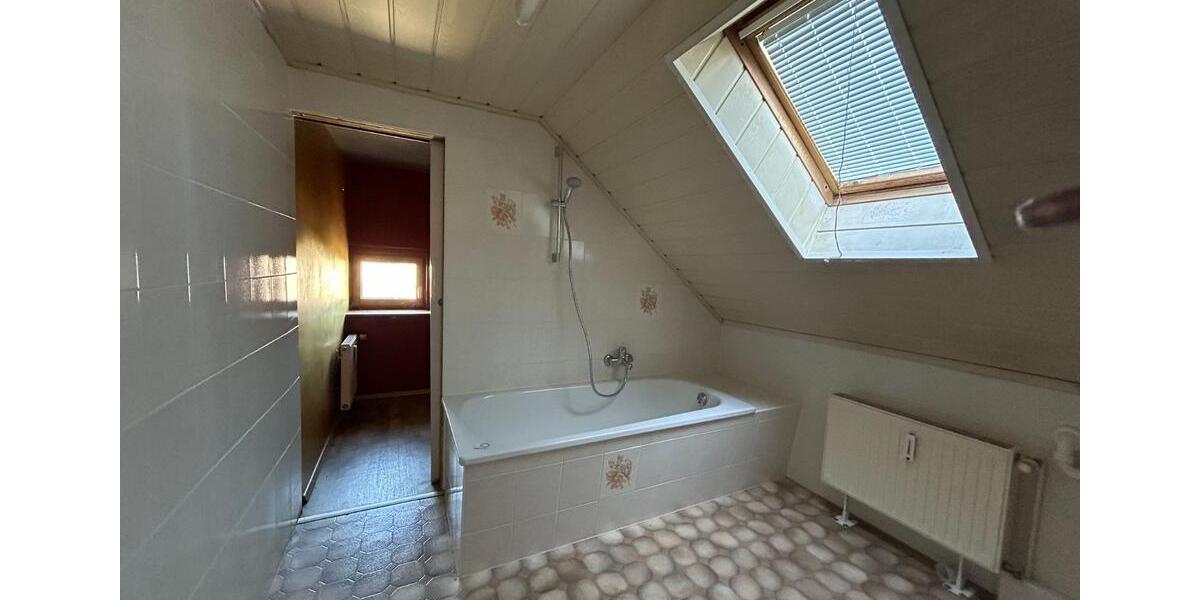 Mehrfamilienhaus, Wohnhaus Burgstädt - 299.000&euro; | Angebot:25901524