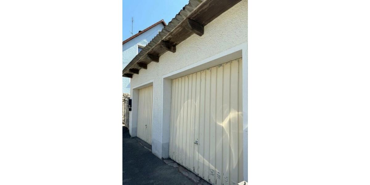 Einfamilienhaus Floß - 15 Zimmer, 345 m&sup2;, 389.000&euro; | Angebot:25830925