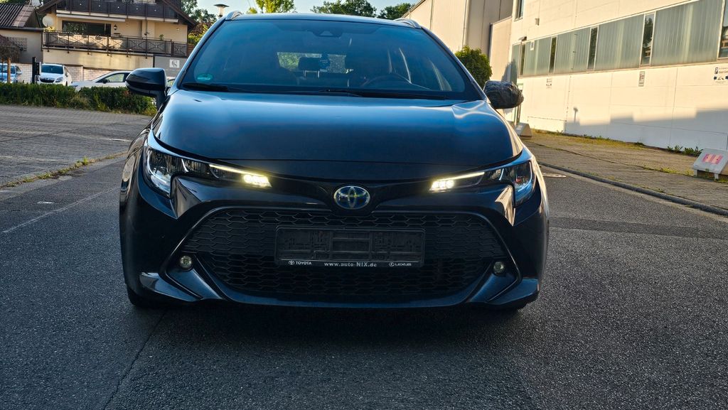 Toyota Corolla 411.565 km 9.599 &euro; Dietzenbach 63128
