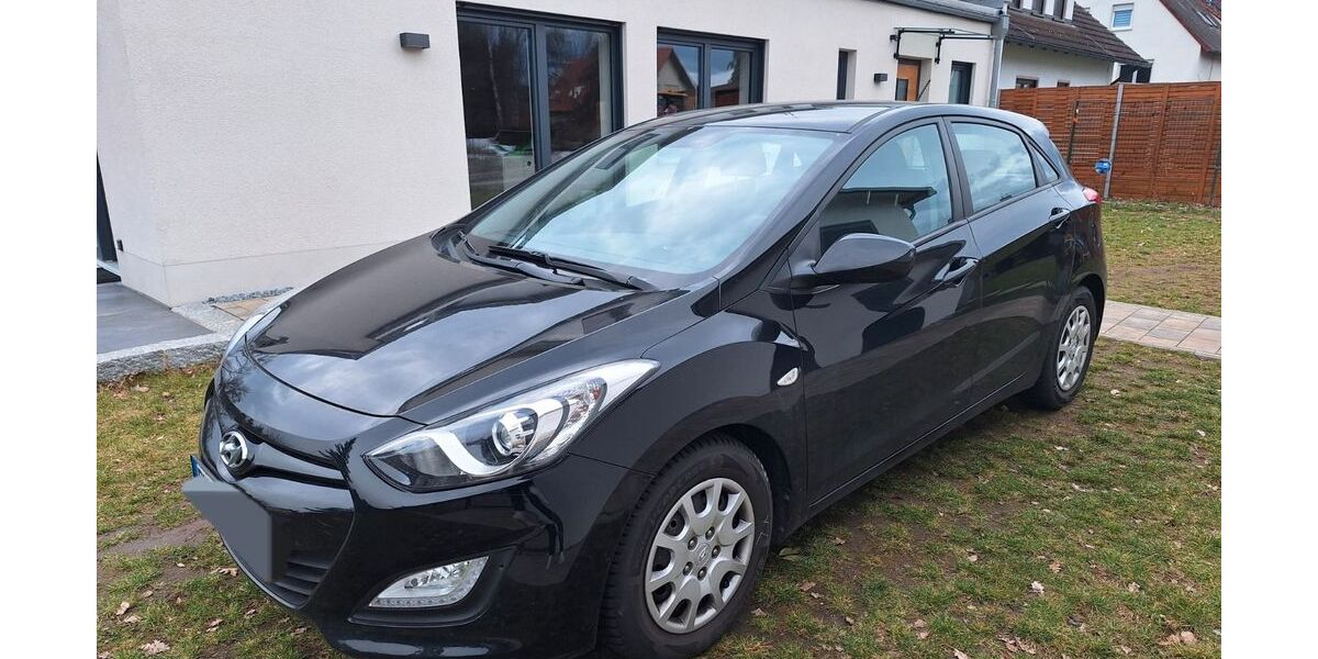 Hyundai i30 54.500 km 9.490 &euro; Roth 91154