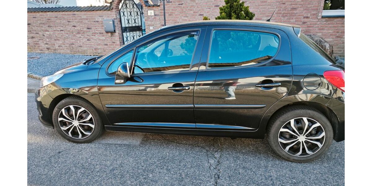 Peugeot 207 208.000 km 1.799 &euro; Alsdorf 52477