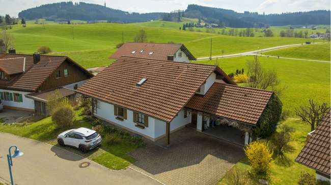Haus zum Kaufen in Wiggensbach 738.000 € 157.93 m²