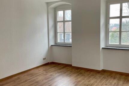 Wohnung Neusalza-Spremberg Spremberg - 3 Zimmer, 74 m&sup2;, 380&euro; | Angebot:26636140