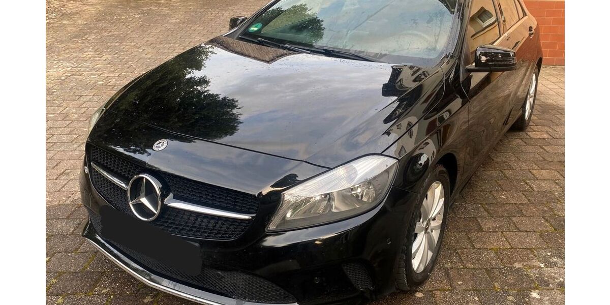 Mercedes-Benz A 180 68.422 km 17.500 &euro; Pottenstein 91278
