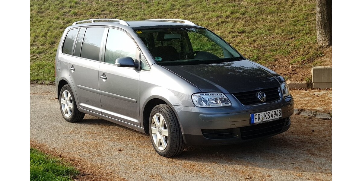 VW Touran 156.000 km 5.500 &euro; Bötzingen 79268