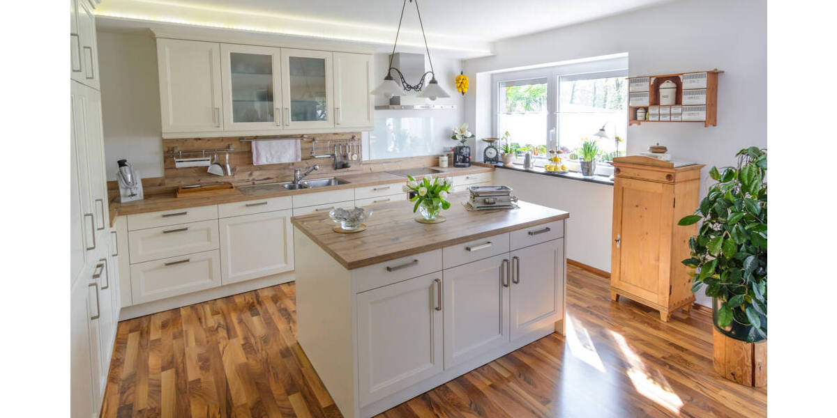 Etagenwohnung Süßen - 4 Zimmer, 102 m&sup2;, 519.900&euro; | Angebot:25676274