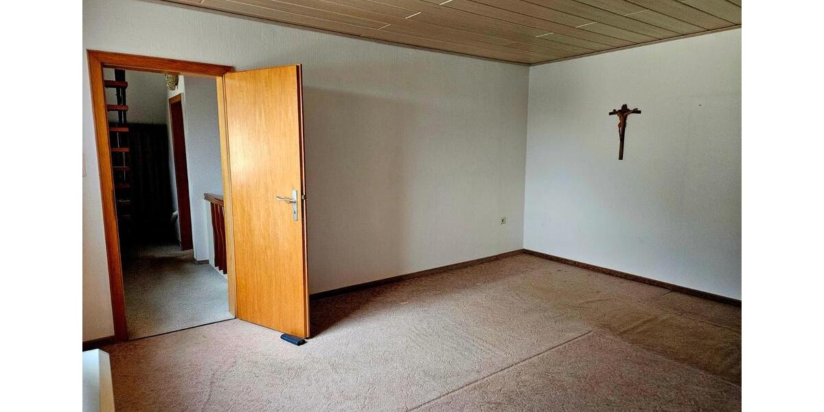 Einfamilienhaus Büren - 7 Zimmer, 160 m&sup2;, 298.000&euro; | Angebot:25861538