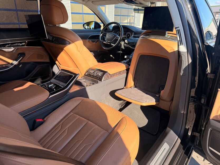 Audi A8 83.100 km 55.800 € Nürnberg 90443