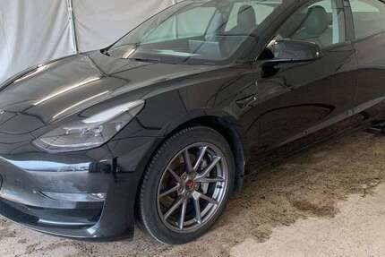 Tesla Model 3 150.000 km 22.980 &euro; Herges-Hallenberg 98587