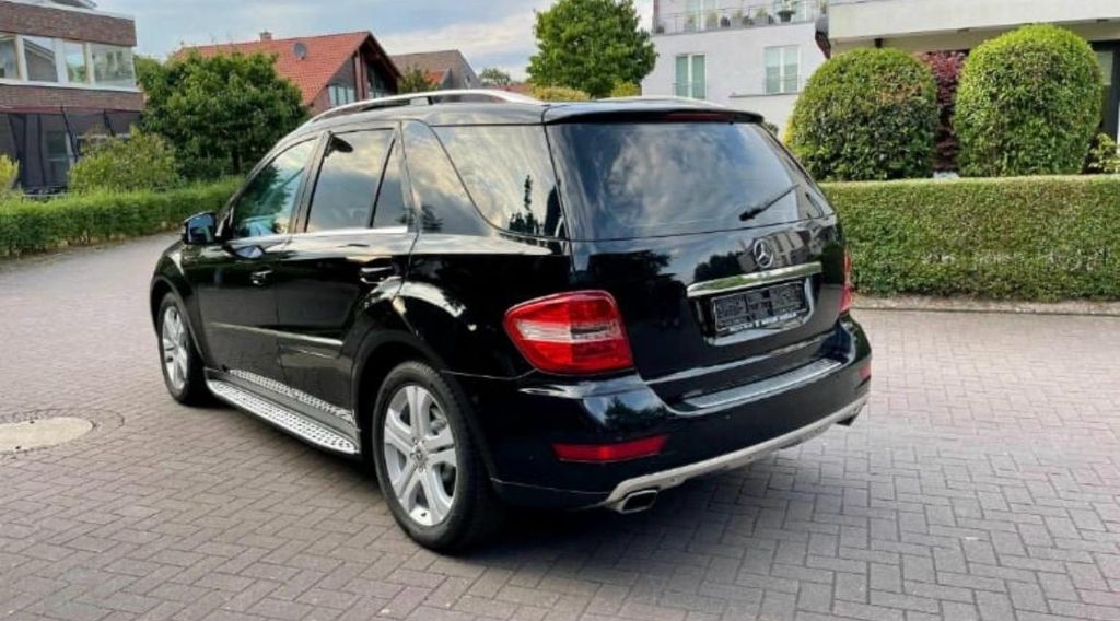 Mercedes-Benz ML 350 206.500 km 7.000 &euro; Molbergen 49696