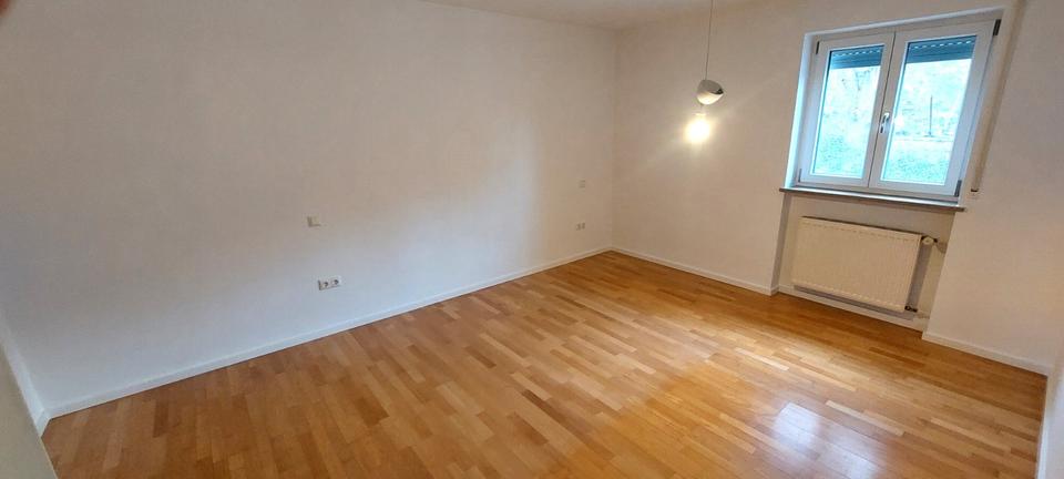 Etagenwohnung Parkstein - 3.5 Zimmer, 100 m&sup2;, 845&euro; | Angebot:26405835
