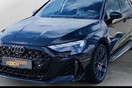 Audi RS3 2.100 km 75.390 &euro; Schwäbisch Hall 74523