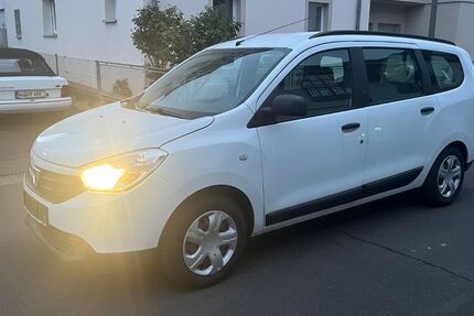 Dacia Lodgy 71.850 km 7.999 &euro; Rottendorf 97228